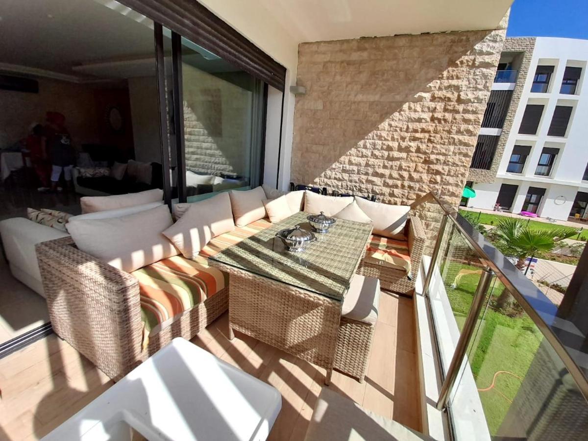 Vus Sur Mer Et Piscine Salé Exterior photo