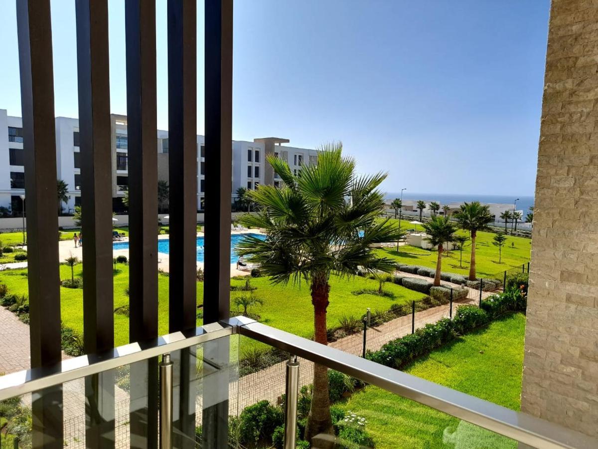 Vus Sur Mer Et Piscine Salé Exterior photo