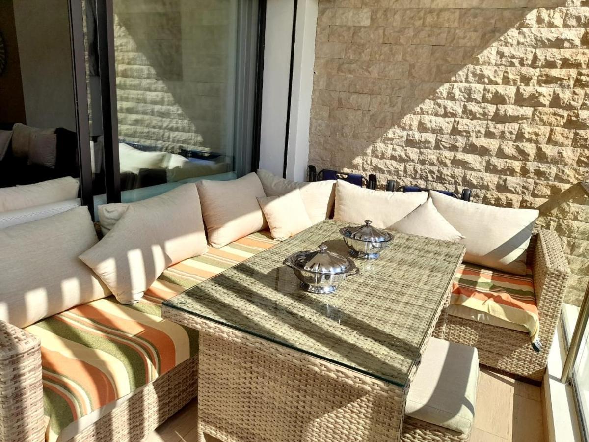 Vus Sur Mer Et Piscine Salé Exterior photo