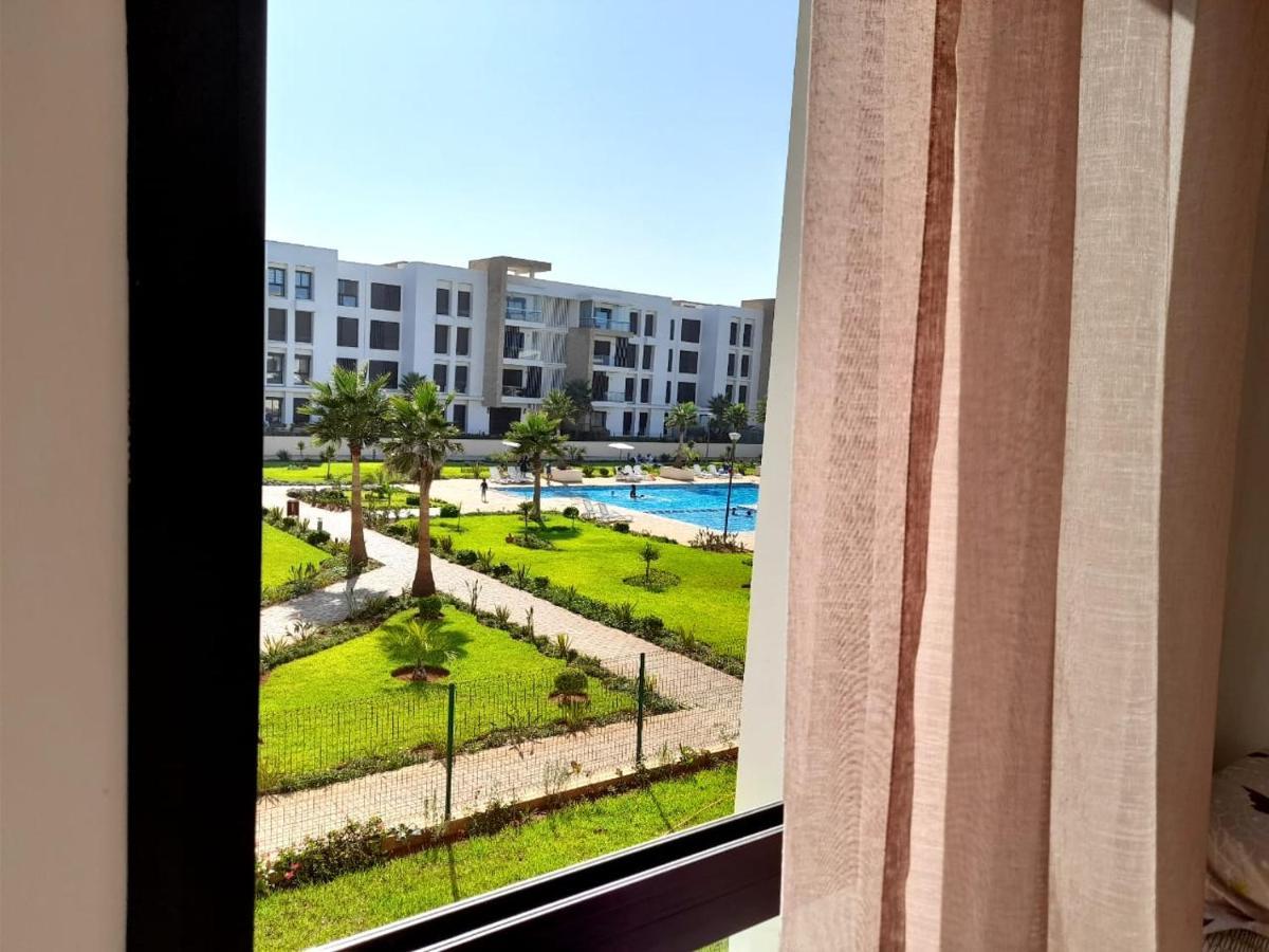 Vus Sur Mer Et Piscine Salé Exterior photo